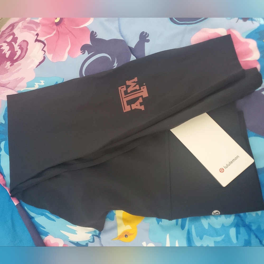 Lululemon University A&M Align Leggings